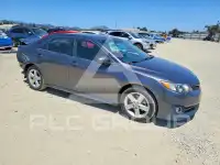 2014 Toyota CAMRY фото