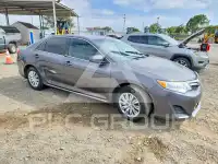 2014 Toyota CAMRY фото