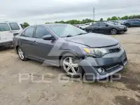 2014 Toyota CAMRY фото