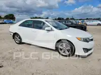 2014 Toyota CAMRY фото