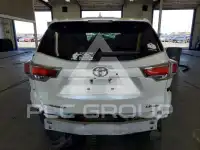 2014 Toyota Highlander фото