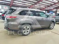 2014 Toyota Highlander photo