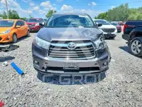 2014 Toyota Highlander photo