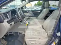 2014 Toyota Highlander photo