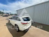 2014 Toyota Highlander photo