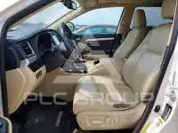 2014 Toyota Highlander photo