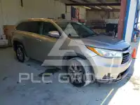 2014 Toyota Highlander photo