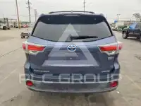 2014 Toyota Highlander photo