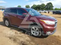 2014 Toyota Highlander photo