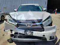 2014 Toyota Highlander photo