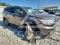 2014 Toyota Highlander photo