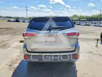 2014 Toyota Highlander photo