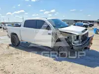 2014 Toyota TUNDRA photo
