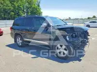 2014 Toyota LAND CRUISER photo