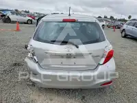 2014 Toyota YARIS фото