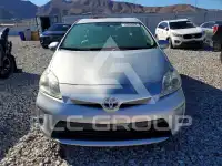 2014 Toyota PRIUS фото