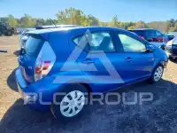 2014 Toyota PRIUS фото