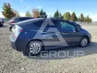 2014 Toyota PRIUS photo