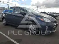 2014 Toyota PRIUS фото
