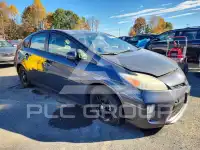 2014 Toyota PRIUS фото