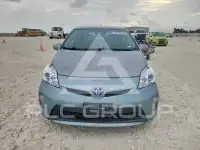 2014 Toyota PRIUS фото