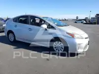 2014 Toyota PRIUS photo