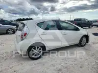 2014 Toyota PRIUS фото