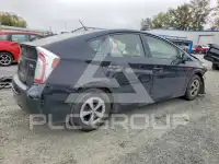2014 Toyota PRIUS photo