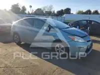 2014 Toyota PRIUS photo