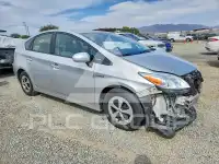 2014 Toyota PRIUS фото