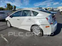 2014 Toyota PRIUS фото