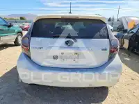 2014 Toyota PRIUS photo