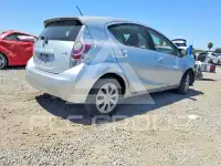 2014 Toyota PRIUS фото