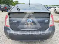 2014 Toyota PRIUS photo