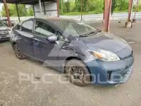 2014 Toyota PRIUS фото