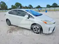 2014 Toyota PRIUS photo