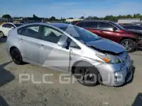 2014 Toyota PRIUS photo