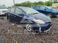 2014 Toyota PRIUS фото