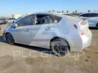 2014 Toyota PRIUS photo