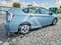 2014 Toyota PRIUS фото