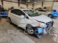 2014 Toyota PRIUS фото