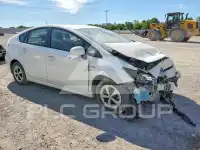 2014 Toyota PRIUS photo