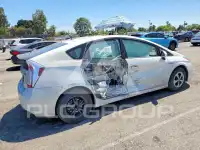 2014 Toyota PRIUS фото