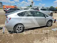 2014 Toyota PRIUS photo