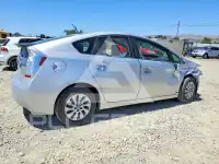 2014 Toyota PRIUS фото