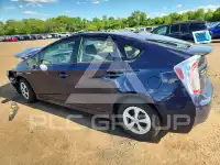 2014 Toyota PRIUS фото
