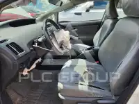 2014 Toyota PRIUS фото