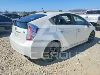 2014 Toyota PRIUS photo