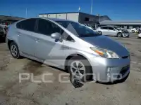 2014 Toyota PRIUS фото