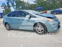2014 Toyota PRIUS фото